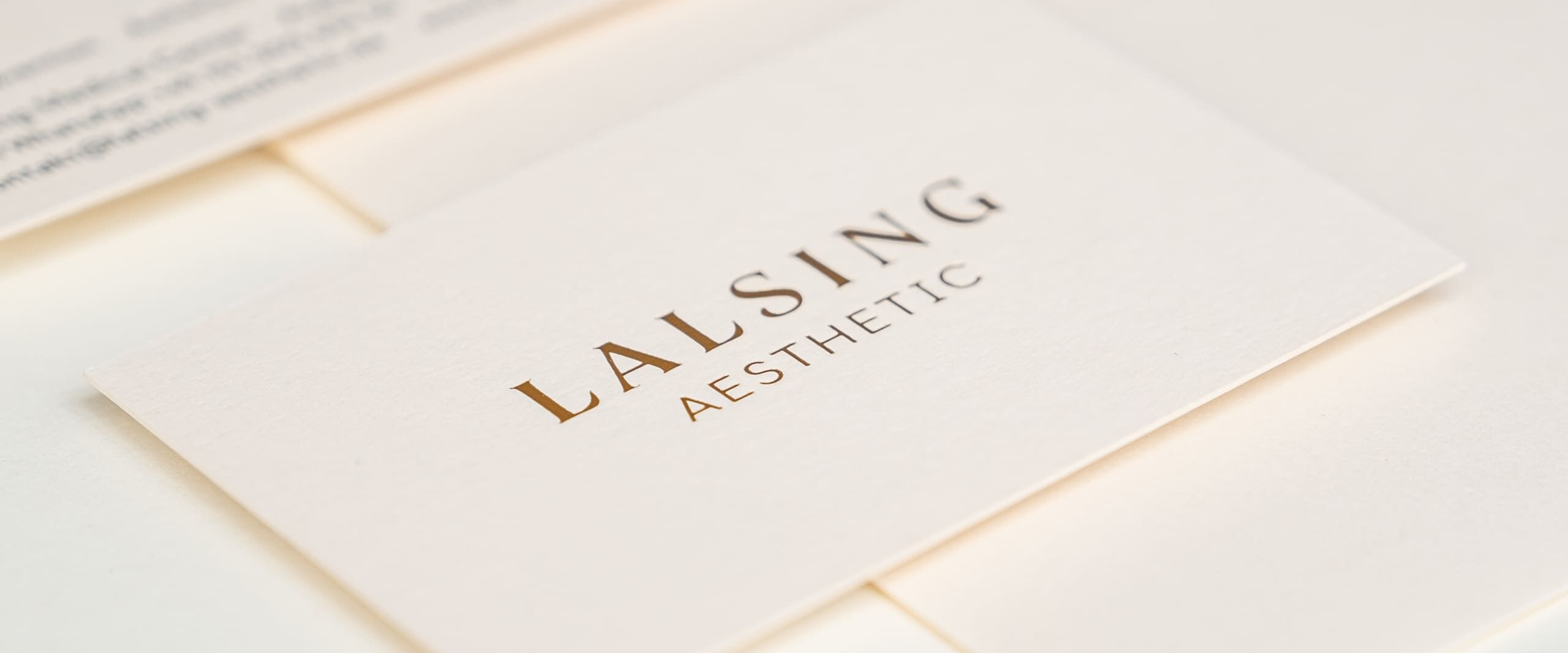 Header, Visitenkarte – Corporate Design für Lalsing Aesthetic